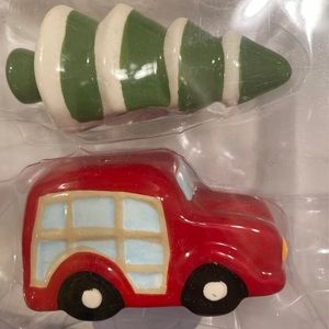 Christmas salt and pepper shaker